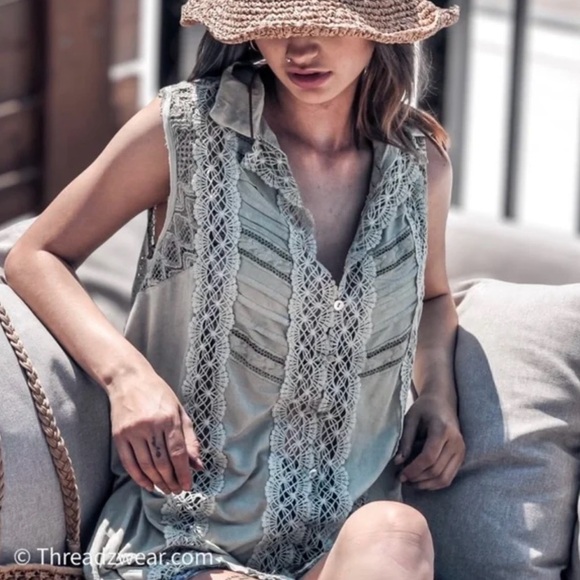 NWOT POL Clothing Green Pintuck Lace Button Down Top Sleeveless Blouse Top S - Picture 1 of 10